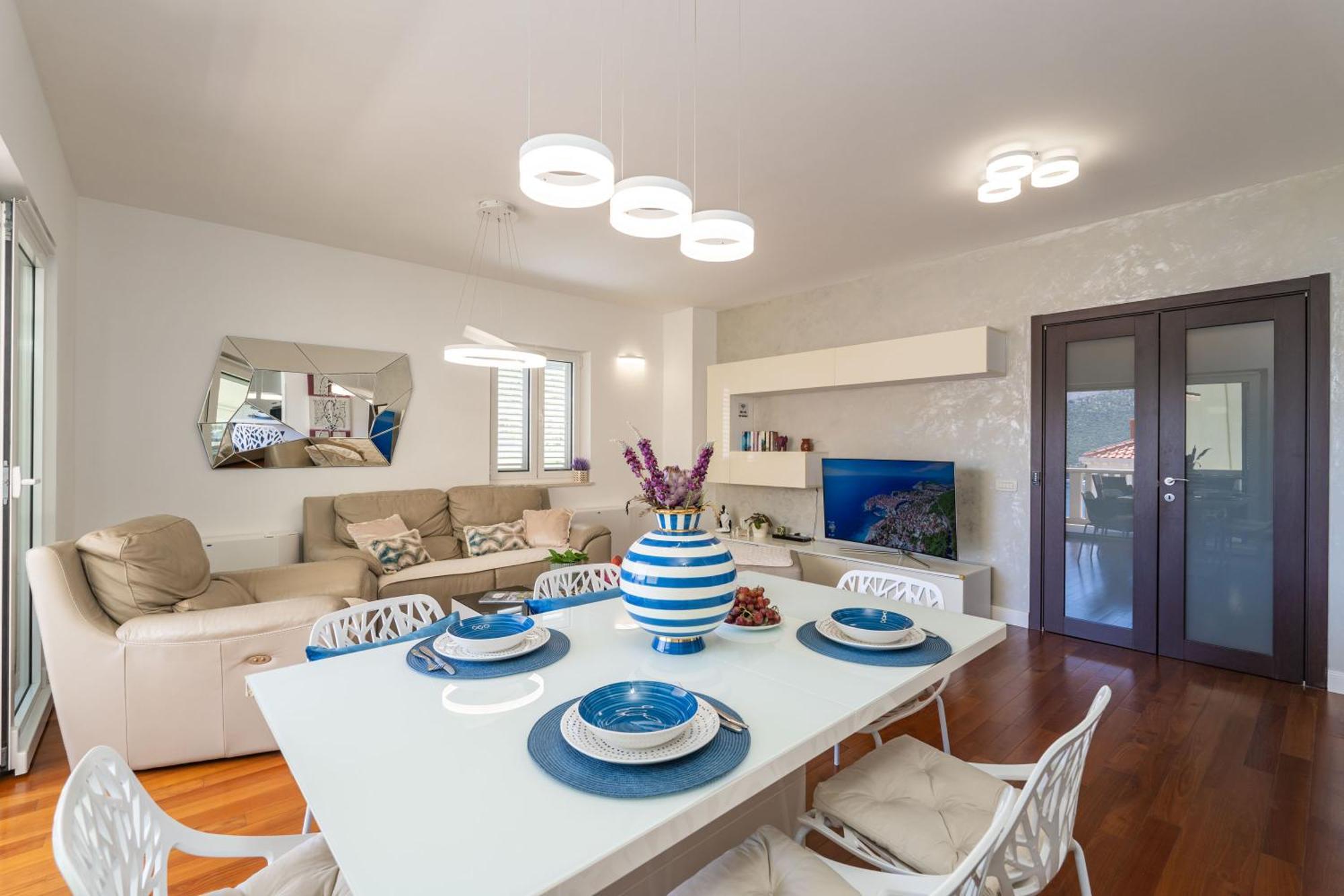 Seaview Elegance Apartment Затон Екстер'єр фото