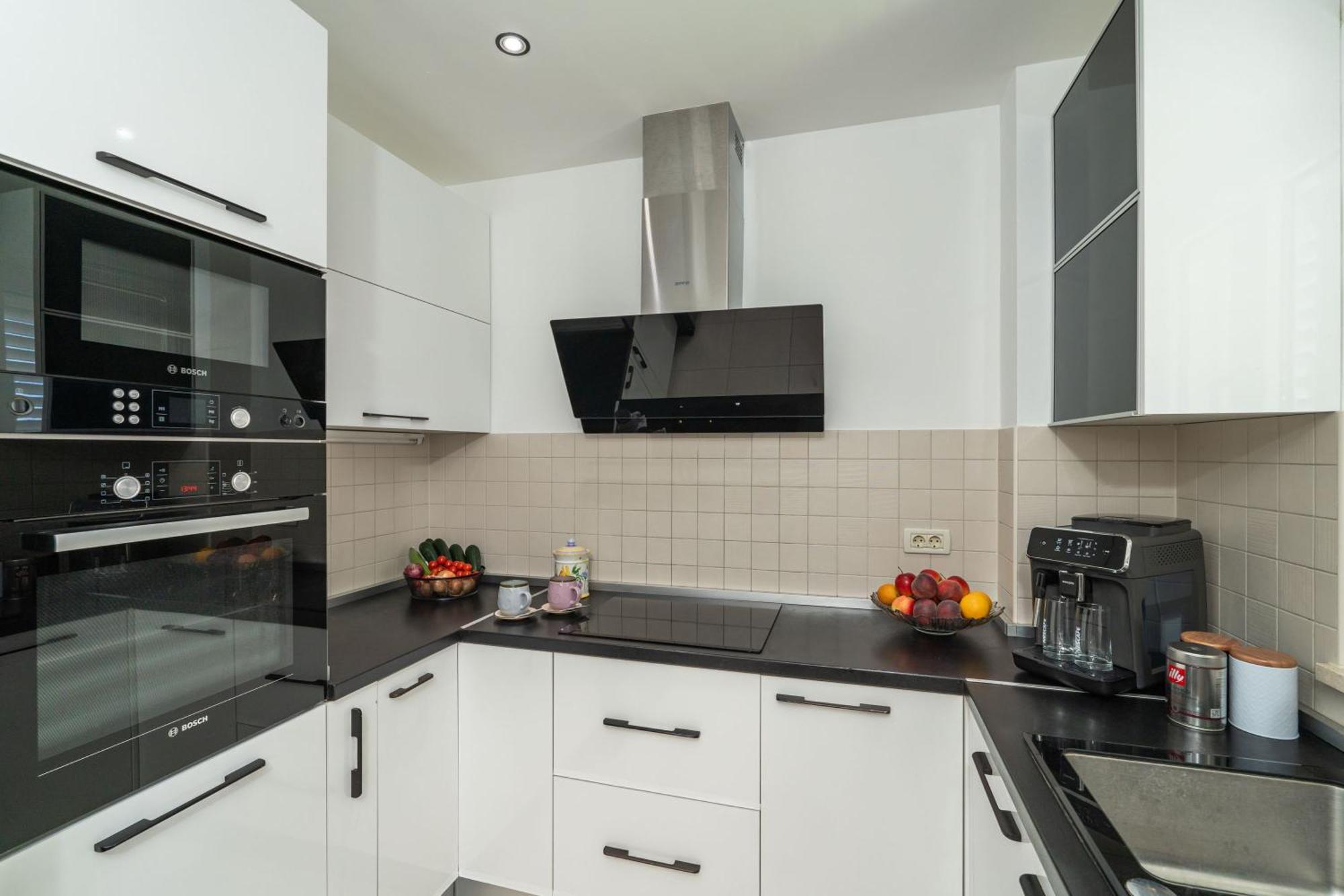 Seaview Elegance Apartment Затон Екстер'єр фото