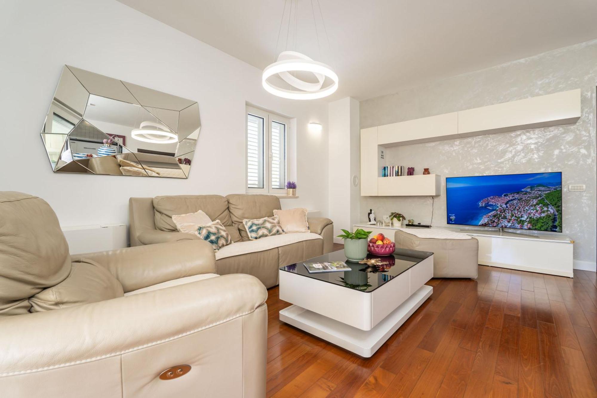 Seaview Elegance Apartment Затон Екстер'єр фото