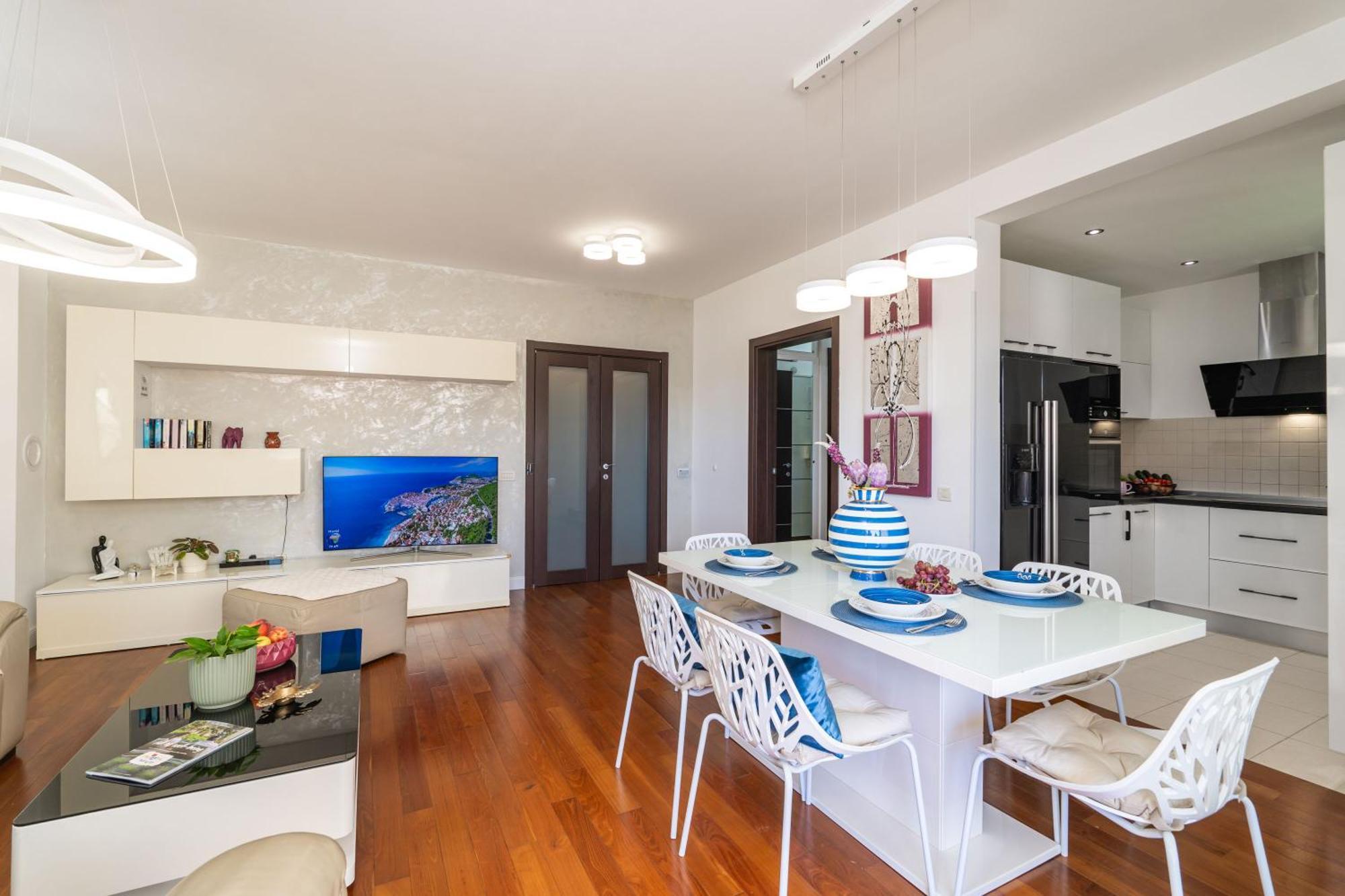 Seaview Elegance Apartment Затон Екстер'єр фото