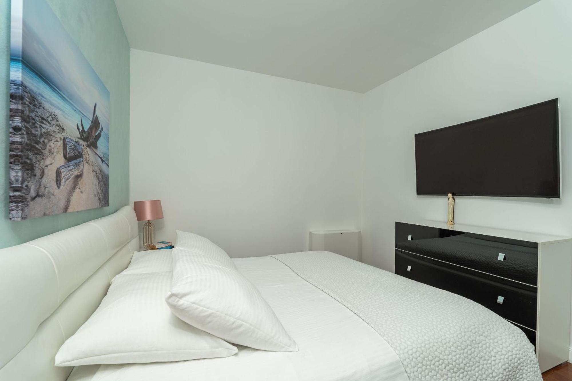 Seaview Elegance Apartment Затон Екстер'єр фото